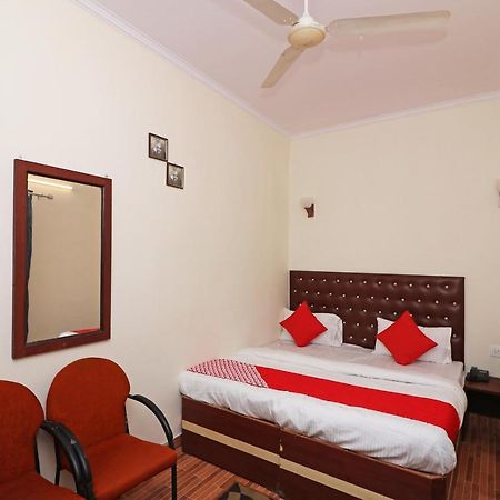 Oyo 14179 Panchvati Hotell Dehradun Exteriör bild