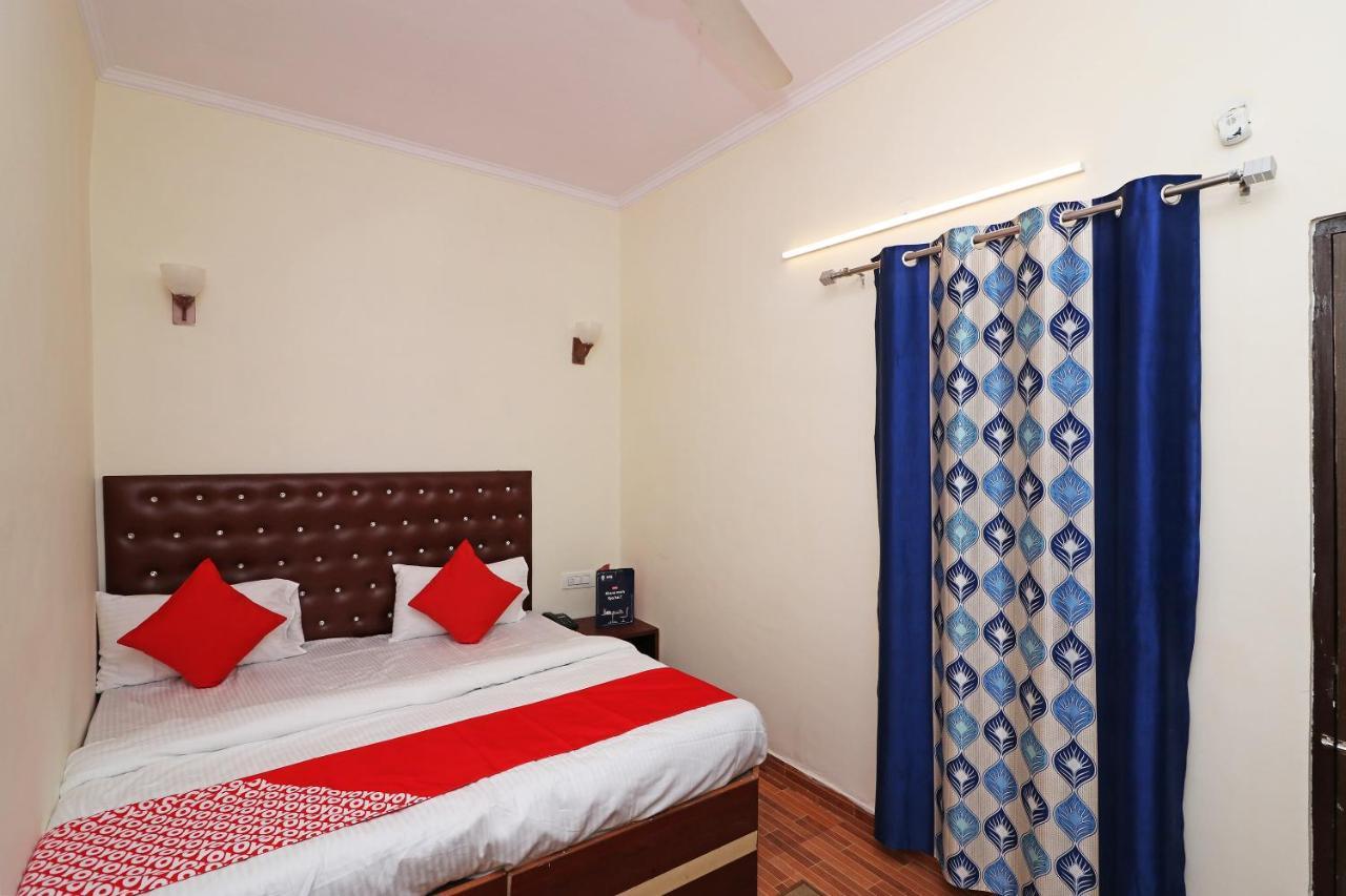 Oyo 14179 Panchvati Hotell Dehradun Exteriör bild
