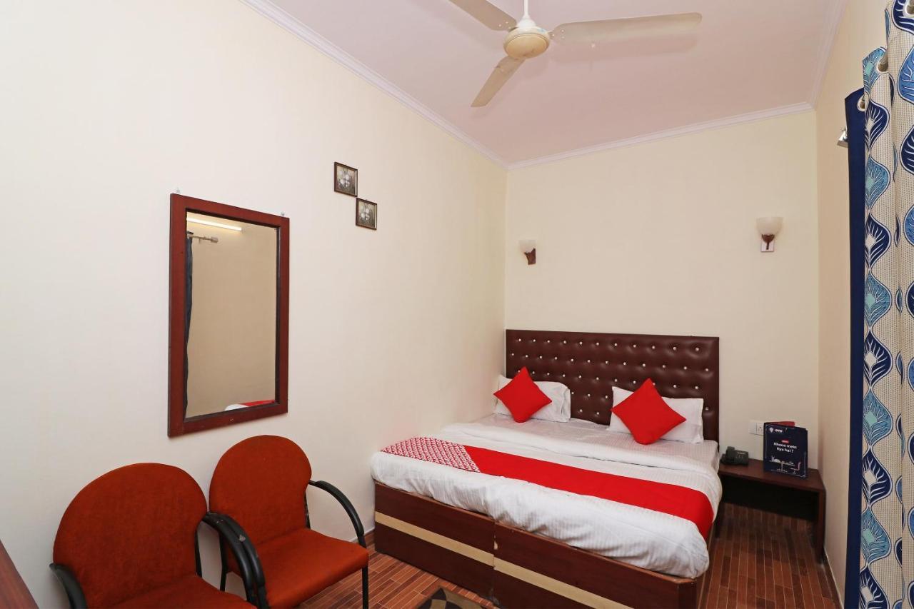 Oyo 14179 Panchvati Hotell Dehradun Exteriör bild
