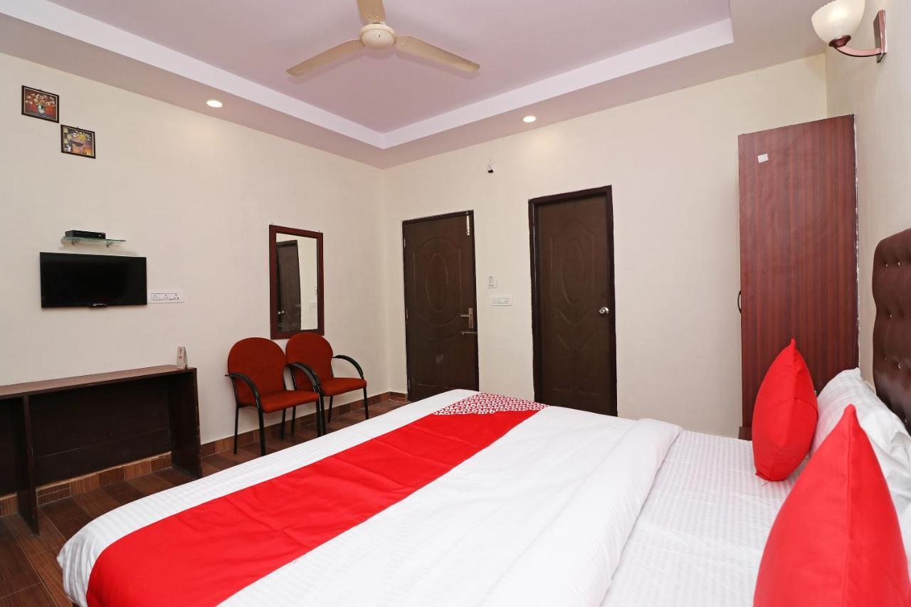 Oyo 14179 Panchvati Hotell Dehradun Exteriör bild