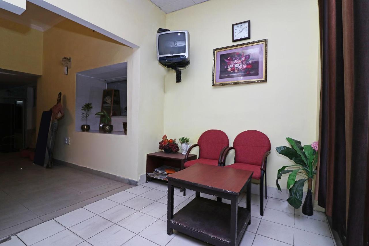 Oyo 14179 Panchvati Hotell Dehradun Exteriör bild