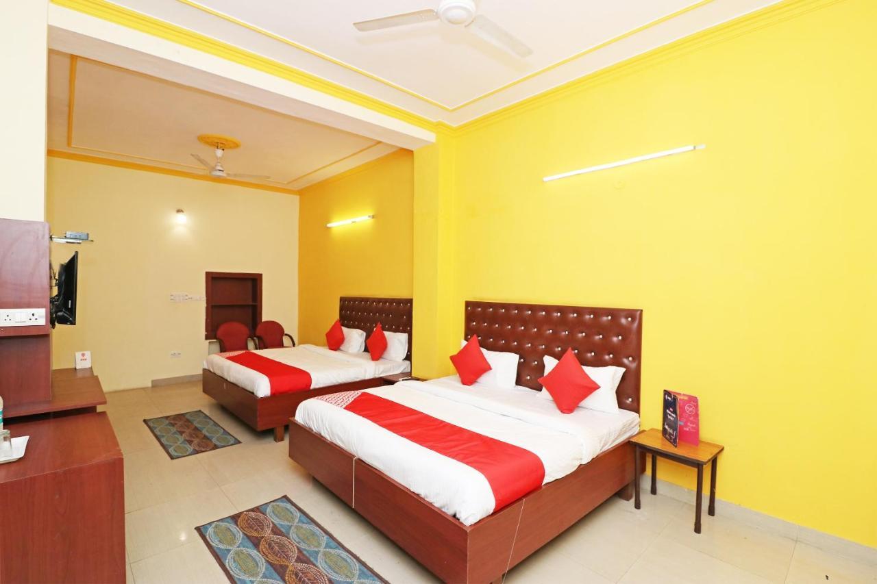 Oyo 14179 Panchvati Hotell Dehradun Exteriör bild
