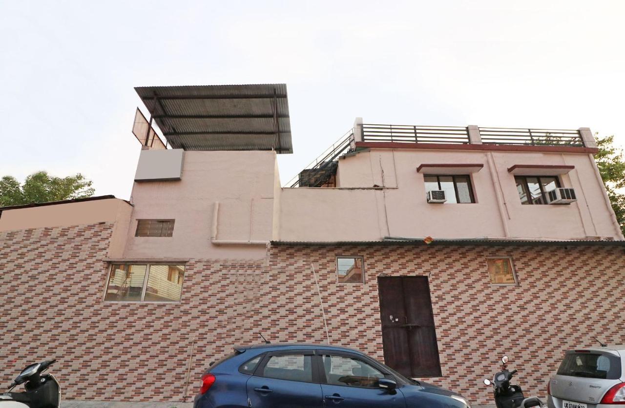 Oyo 14179 Panchvati Hotell Dehradun Exteriör bild